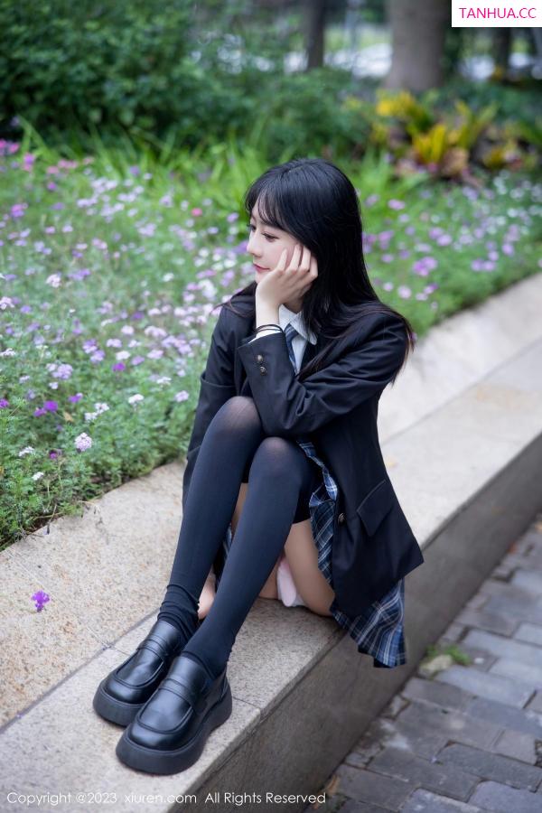   [XiuRen]高清写真图 2023.04.28 No.6662 幼幼 制服美腿第7张图片